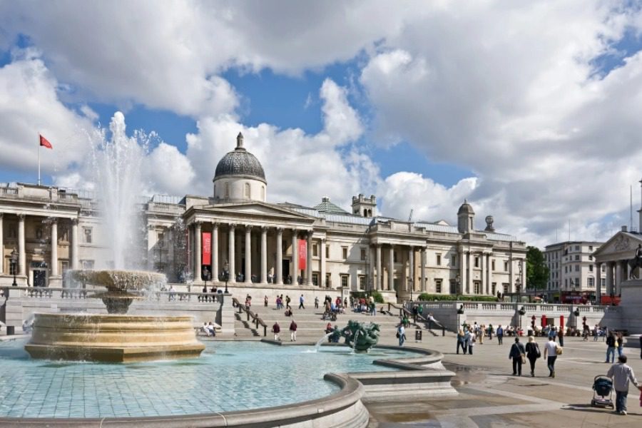 Βρετανία: Αποκλεισμένη η πλατεία Τραφάλγκαρ στο Λονδίνο μετά τον εντοπισμό ύποπτου πακέτου