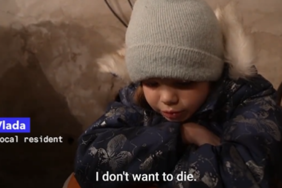 Πόλεμος στην Ουκρανία: «Δεν θέλω να πεθάνω», λέει κλαίγοντας παιδάκι