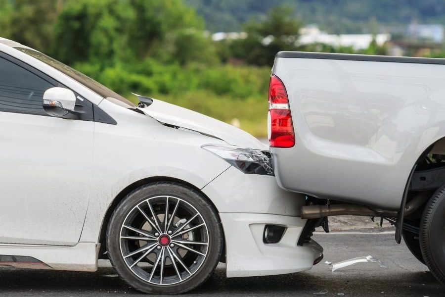 Λάρισα: Ζευγάρι για όσκαρ ατυχίας – Τράκαραν μεταξύ τους