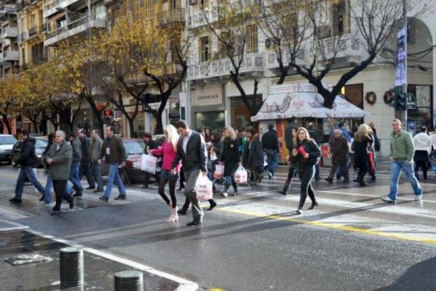 Τι ώρα κλείνουν σήμερα τα μαγαζιά