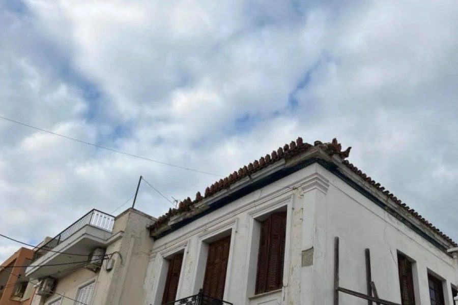 Εύβοια: Έσπασαν τζαμαρίες από την ισχυρή δόνηση του σεισμού