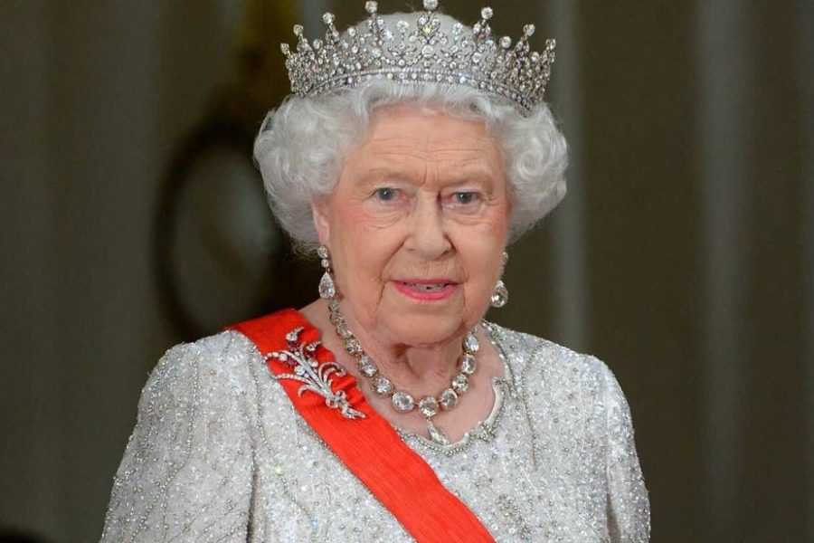 17 περίεργα πράγματα που δεν γνωρίζατε για τη βασίλισσα Ελισάβετ