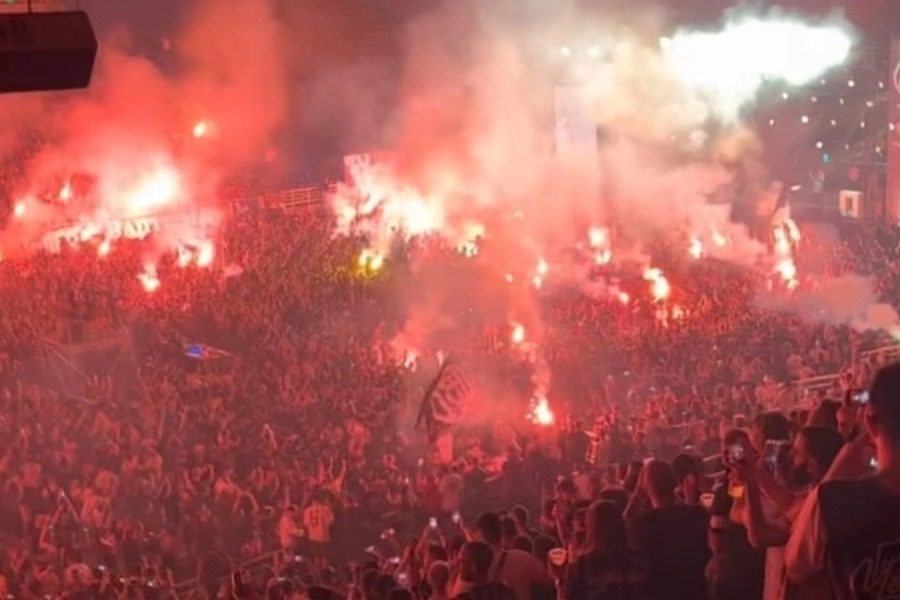 «Εκαψαν» το κλειστό του ΟΑΚΑ: Ομάδα είναι μια