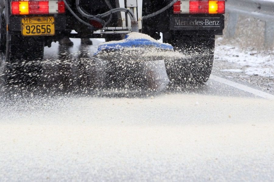 Τι προκαλεί το αλάτι για το χιόνι στο αμάξι μας - Τι πρέπει να προσέξουμε