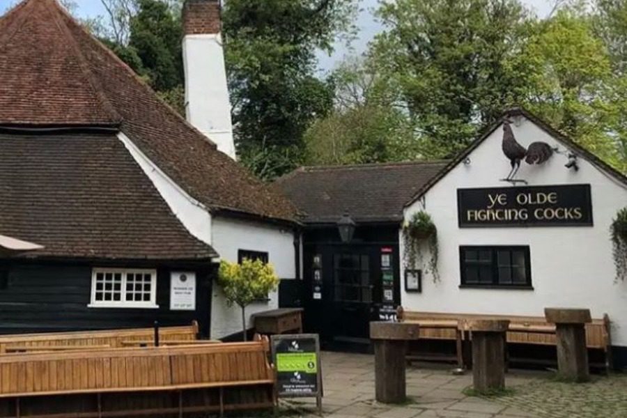 Δες την: H πιο παλιά παμπ έβαλε «λουκέτο» μετά από 1.229 χρόνια