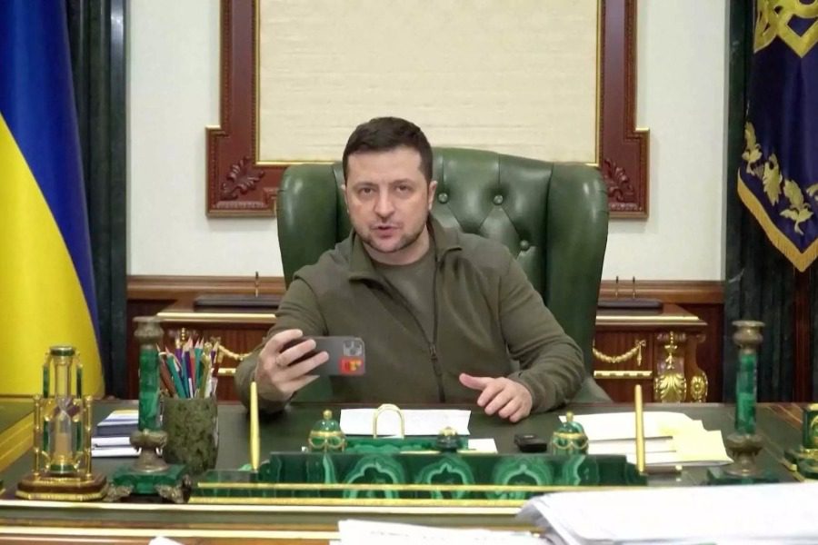 Νέα επικοινωνία Μητσοτάκη ‑ Ζελένσκι: Η αγωνία για τους Έλληνες της Μαριούπολης