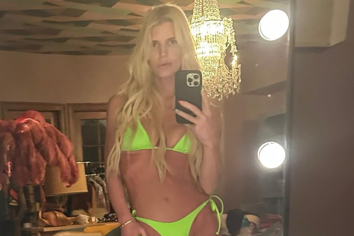 Έξαλλοι οι followers με τη Jessica Simpson: Πόσταρε φωτογραφία «χωρίς μακιγιάζ» αλλά ήταν ένα ...ψέμα