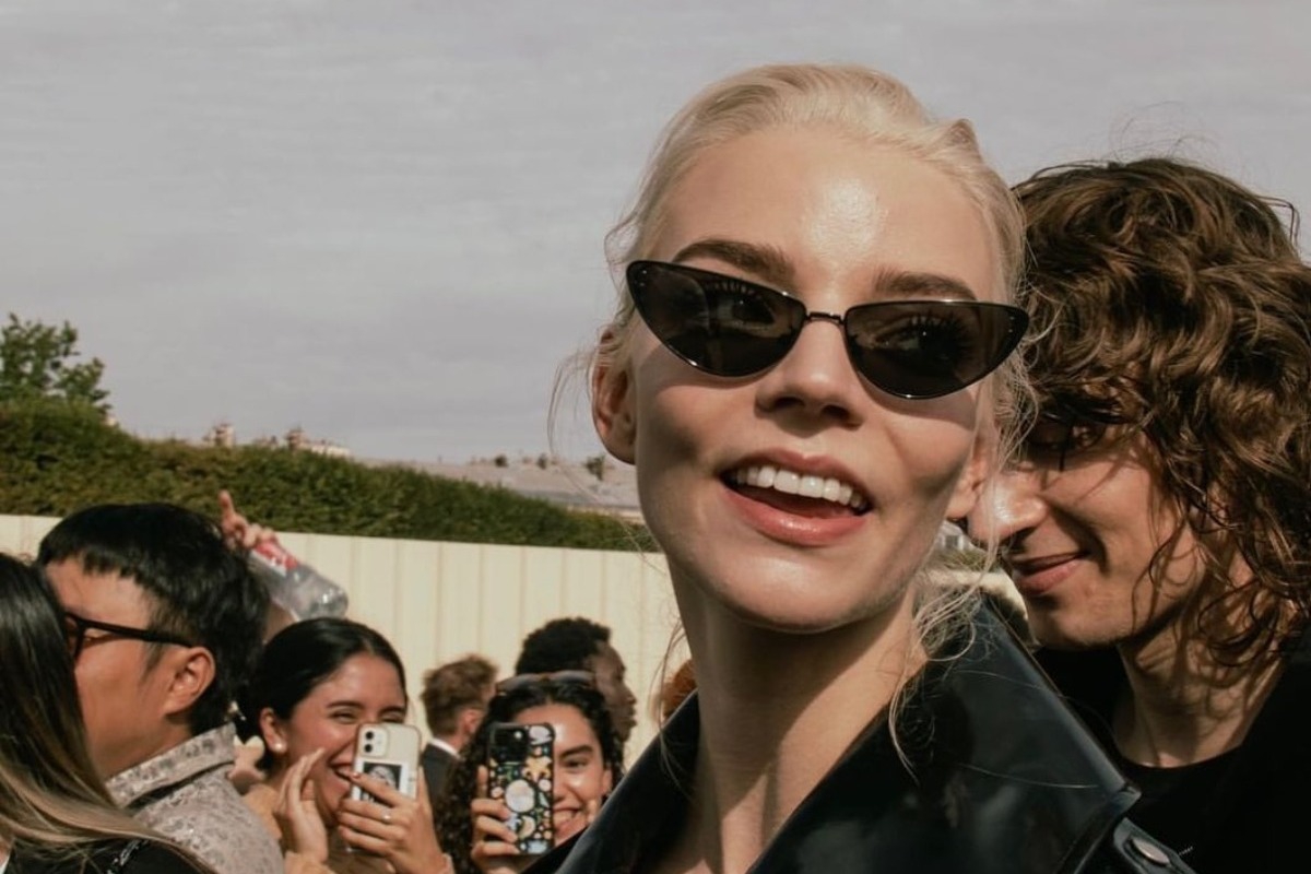 Η Anya Taylor Joy παντρεύτηκε κρυφά στη Βενετία ‑ Το πρωτότυπο νυφικό που επέλεξε