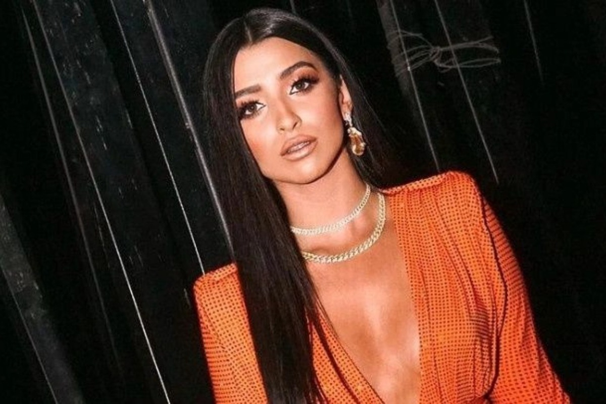 Αναστασία: Ο γοητευτικός γαλανομάτης μπαμπάς της και η ομοιότητα με τη μητέρα της