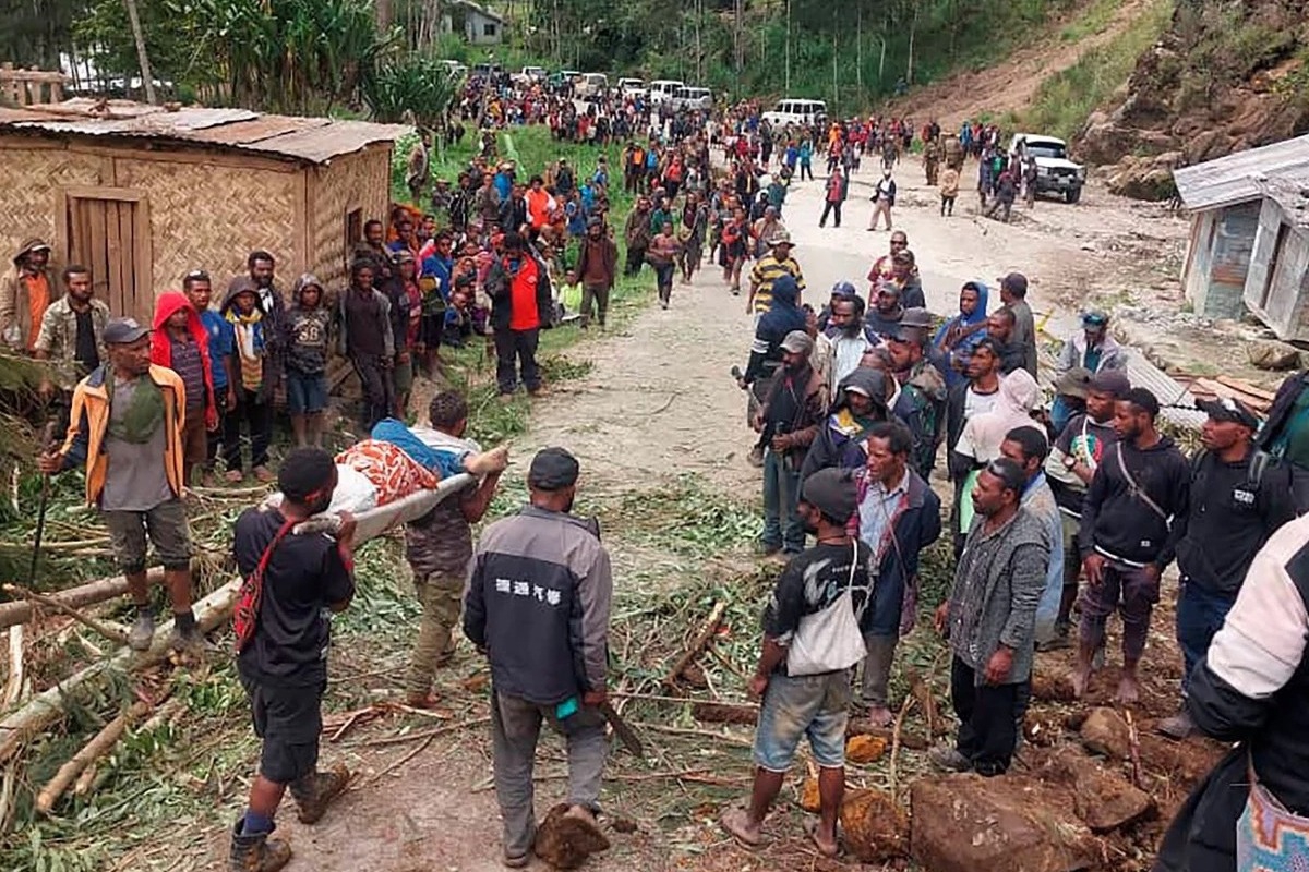 Σοκ στην Παπούα Νέα Γουϊνέα: Περισσότεροι από 300 άνθρωποι και 1.182 σπίτια θάφτηκαν στη λάσπη από κατολίσθηση