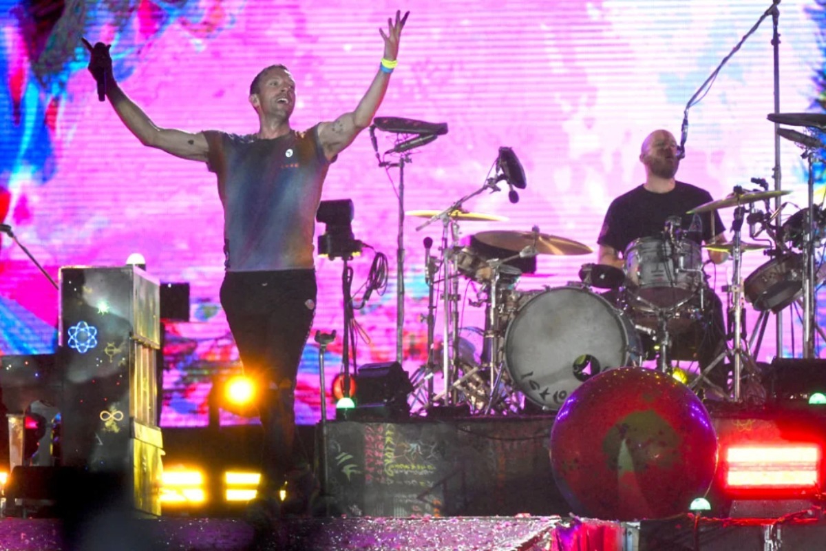 Coldplay: Ανοίγει Μάρτιο‑Απρίλιο το ΟΑΚΑ, κανονικά η συναυλία τους