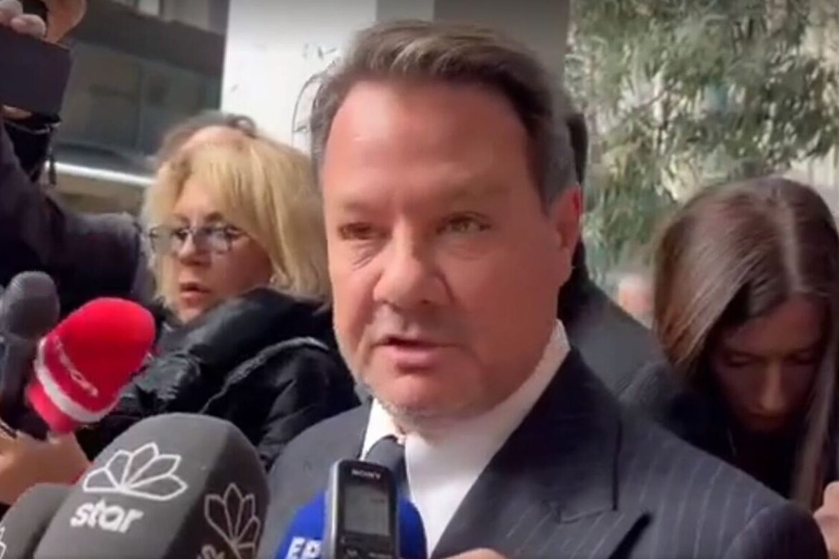 Ρέντη ‑ Λύτρας για 18χρονο: Ήθελε να πετάξει ψηλά τη φωτοβολίδα ‑ Είναι σοκαρισμένος, ζητά συγγνώμη