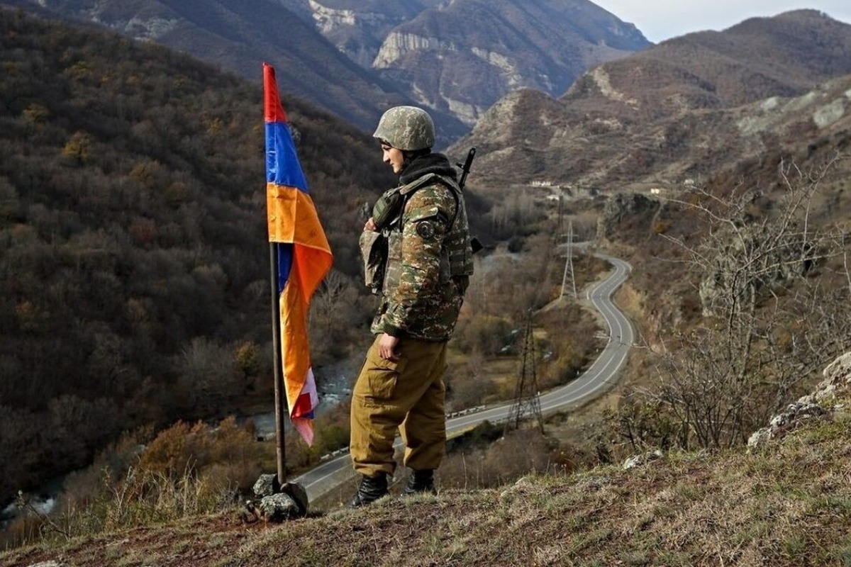 Υπογράφουν συμφωνία ειρήνης Αρμενία και Αζερμπαϊτζάν