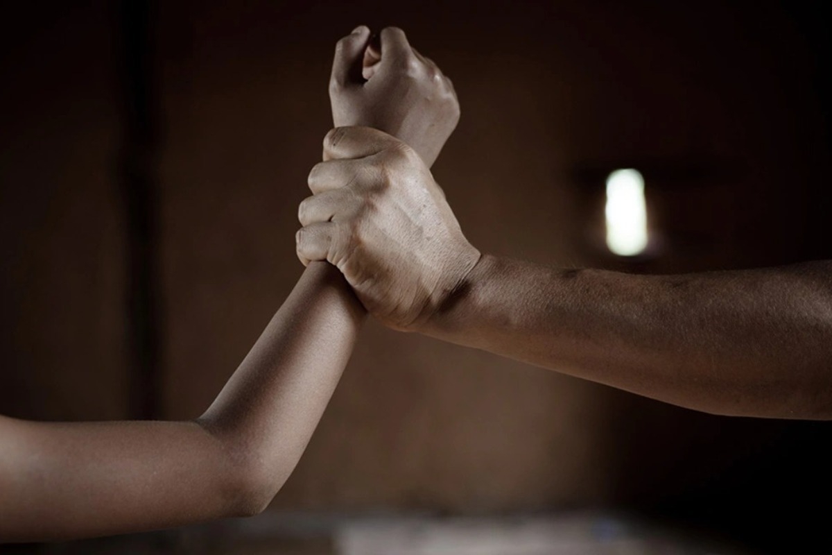 Αγιος Παντελεήμονας: Στιγμές τρόμου για τη 13χρονη που βίωσε την επίθεση του «δράκου των ασανσέρ» ‑ Τι περιγράφει η ανήλικη κοπέλα