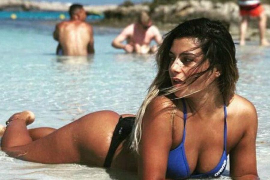 Δείτε τις πανέμορφες αδελφές της Ελευθερίας Ελευθερίου