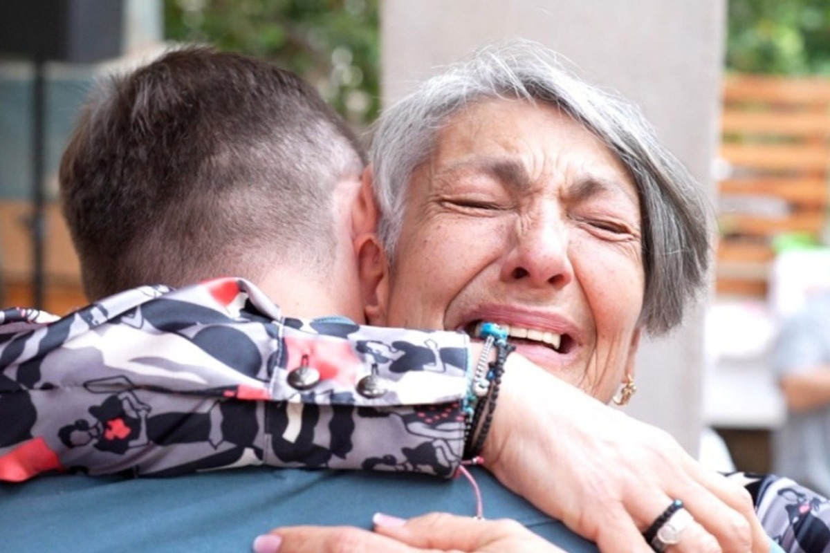Χίος: Γνώρισε τον φύλακα άγγελό της που της χάρισε τη ζωή ως δότης μυελού των οστών