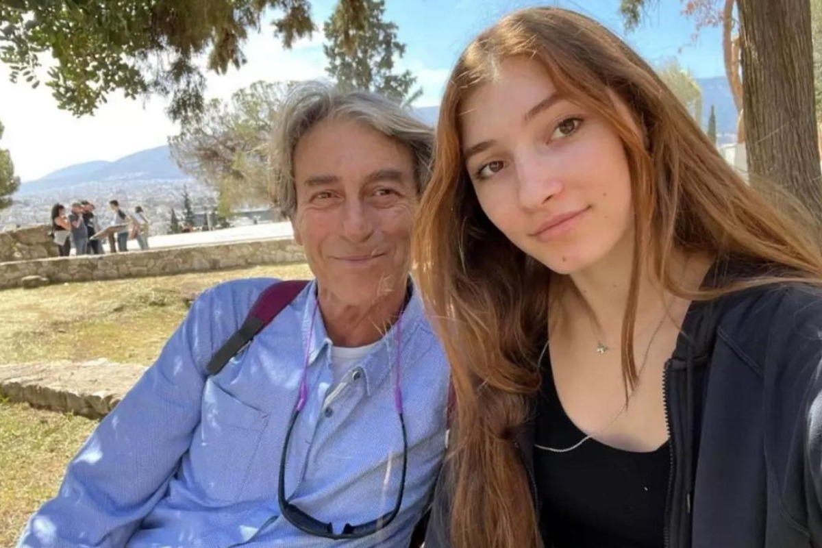 Η κόρη του Αίαντα Μανθόπουλου αποκάλυψε το πρόβλημα υγείας που την ταλαιπωρεί