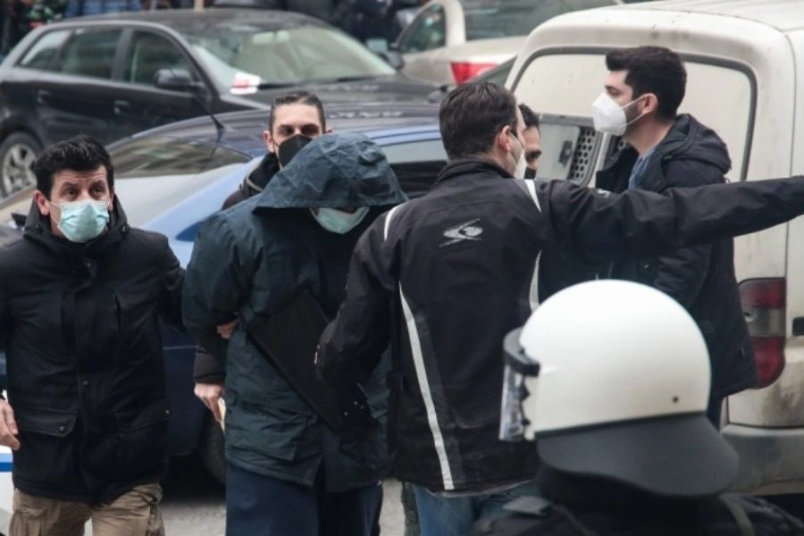 Ξεκινάει η δίκη για τη δολοφονία του Αλκη: Για πρώτη φορά οι 12 οπαδοί του ΠΑΟΚ μπροστά στην οικογένεια