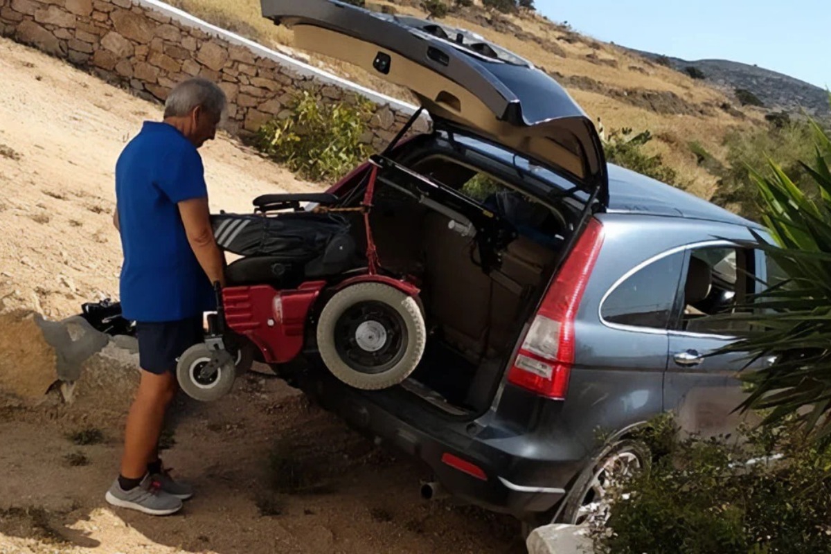 Έκλεψαν αναπηρικό αμαξίδιο πρώην ευρωβουλευτή του ΠΑΣΟΚ