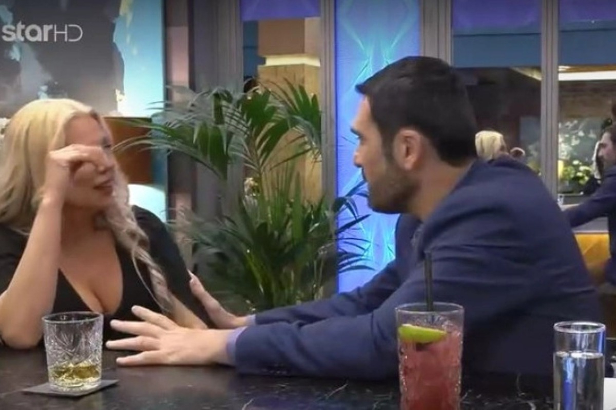 First Dates: Τα σeξουαλικά αστεία χαλάσανε το προξενιό