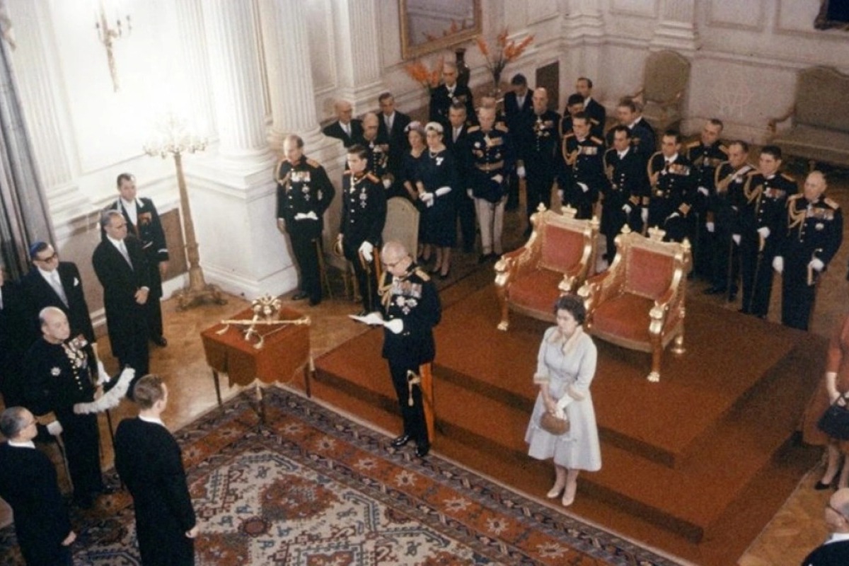 Τατόι: Βρέθηκαν τα βασιλικά εμβλήματα του Όθωνα