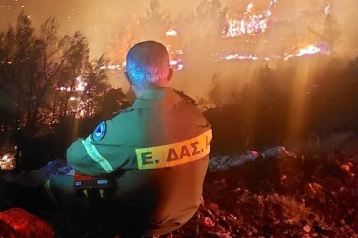 «Κάναμε ό,τι μπορούσαμε, δεν ήταν αρκετό»: Συγκλονιστική ανάρτηση πυροσβέστη