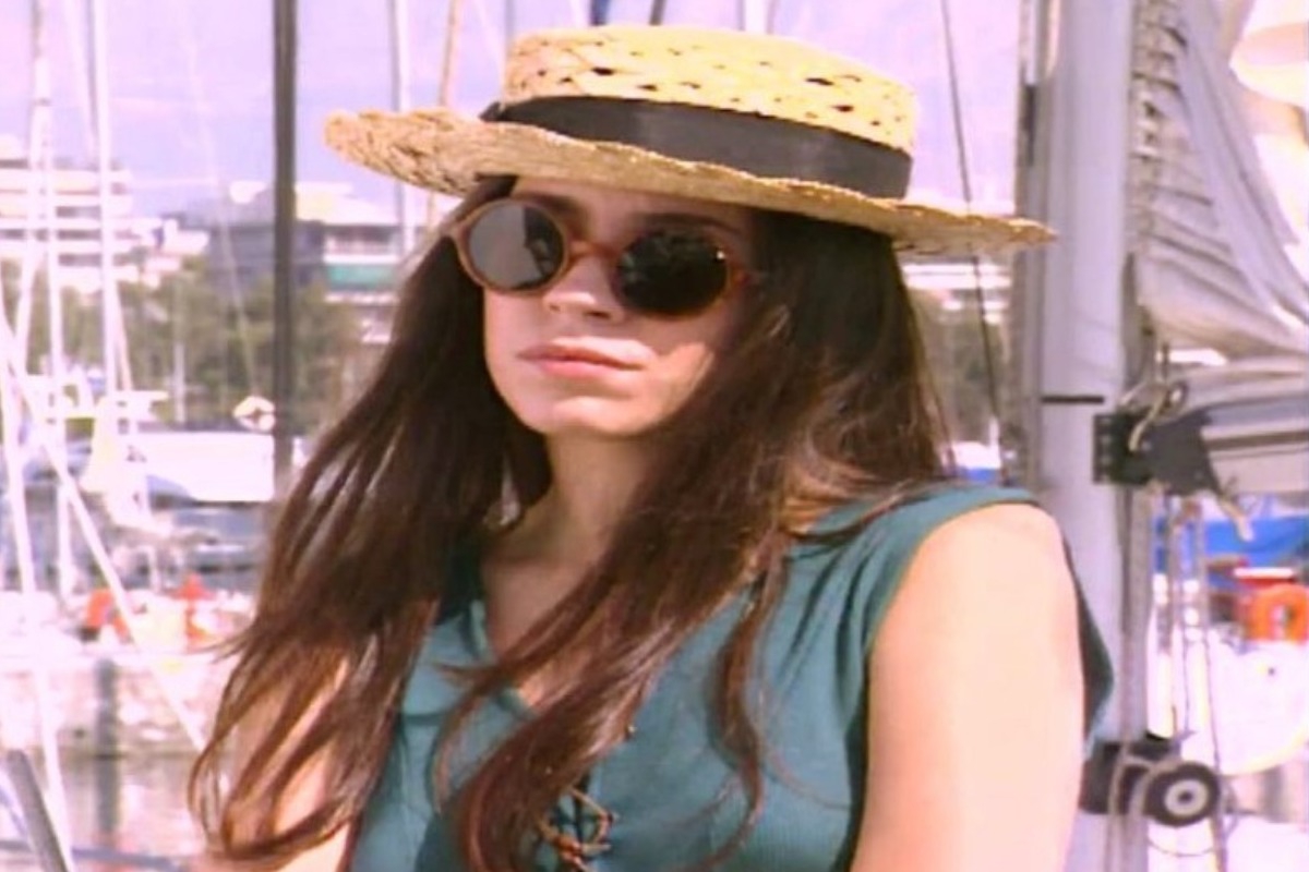 Επιστροφή στα 90s! Πάρε έμπνευση για το look σου από τις παλιές ελληνικές σειρές