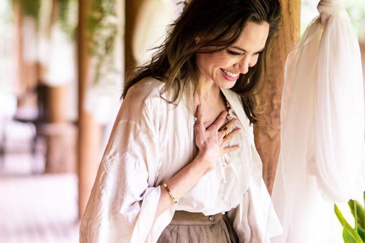 Ο πρώην σύζυγος της Angelina Jolie που πήδηξε από αεροπλάνο για χάρη της