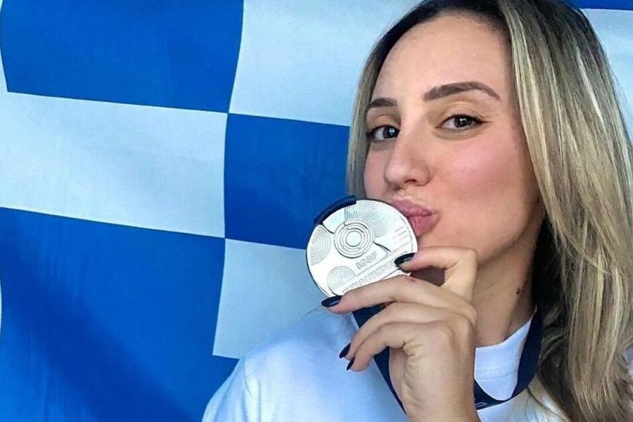 Παντρεύεται η Αννα Κορακάκη: Ποιος είναι ο άντρας που της έκλεψε την καρδιά;