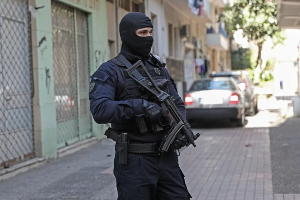Επιχείρηση της Αντιτρομοκρατικής στην Αθήνα ‑ Οχτώ συλλήψεις