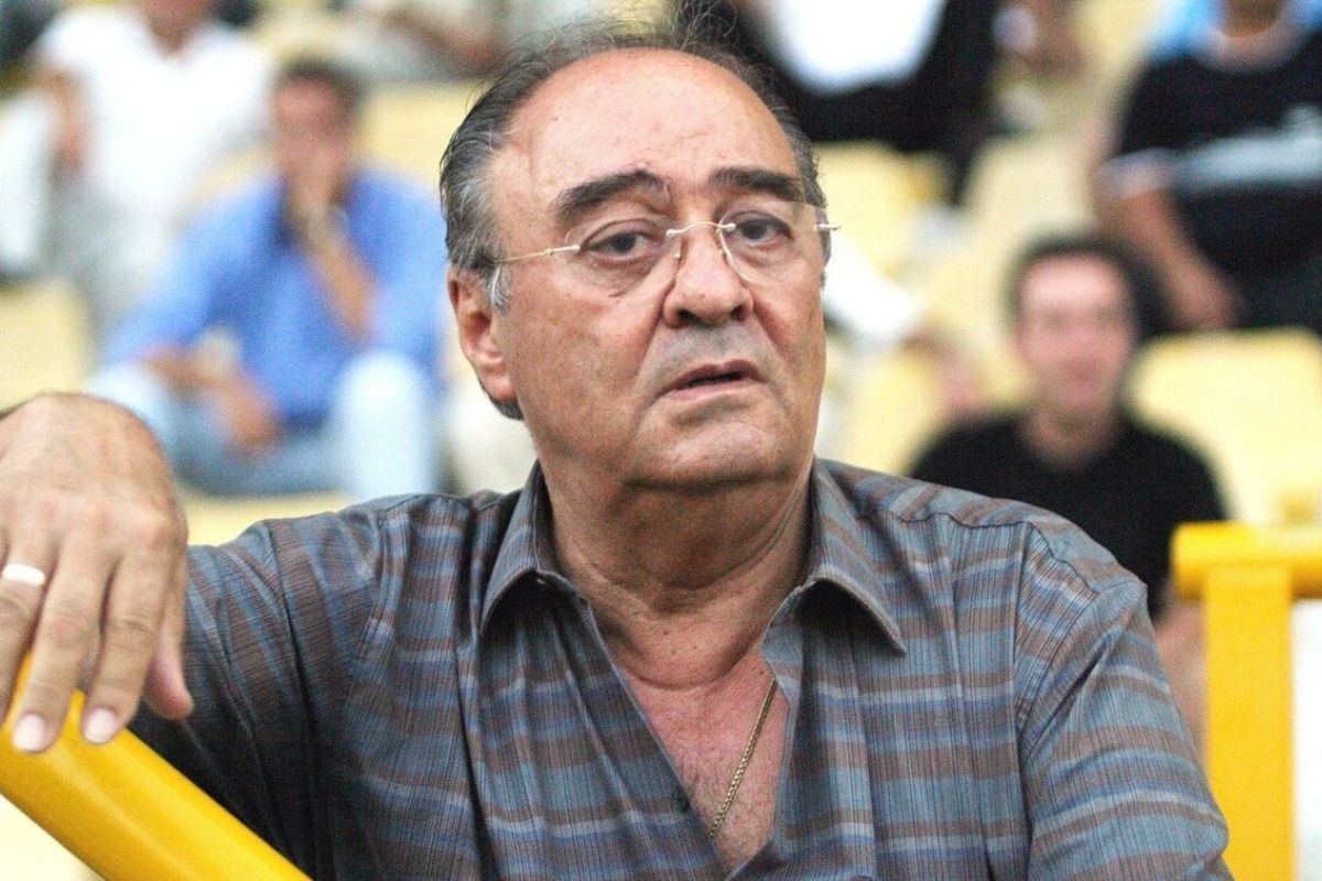 Πέθανε ο Νίκος Τσαρούχας