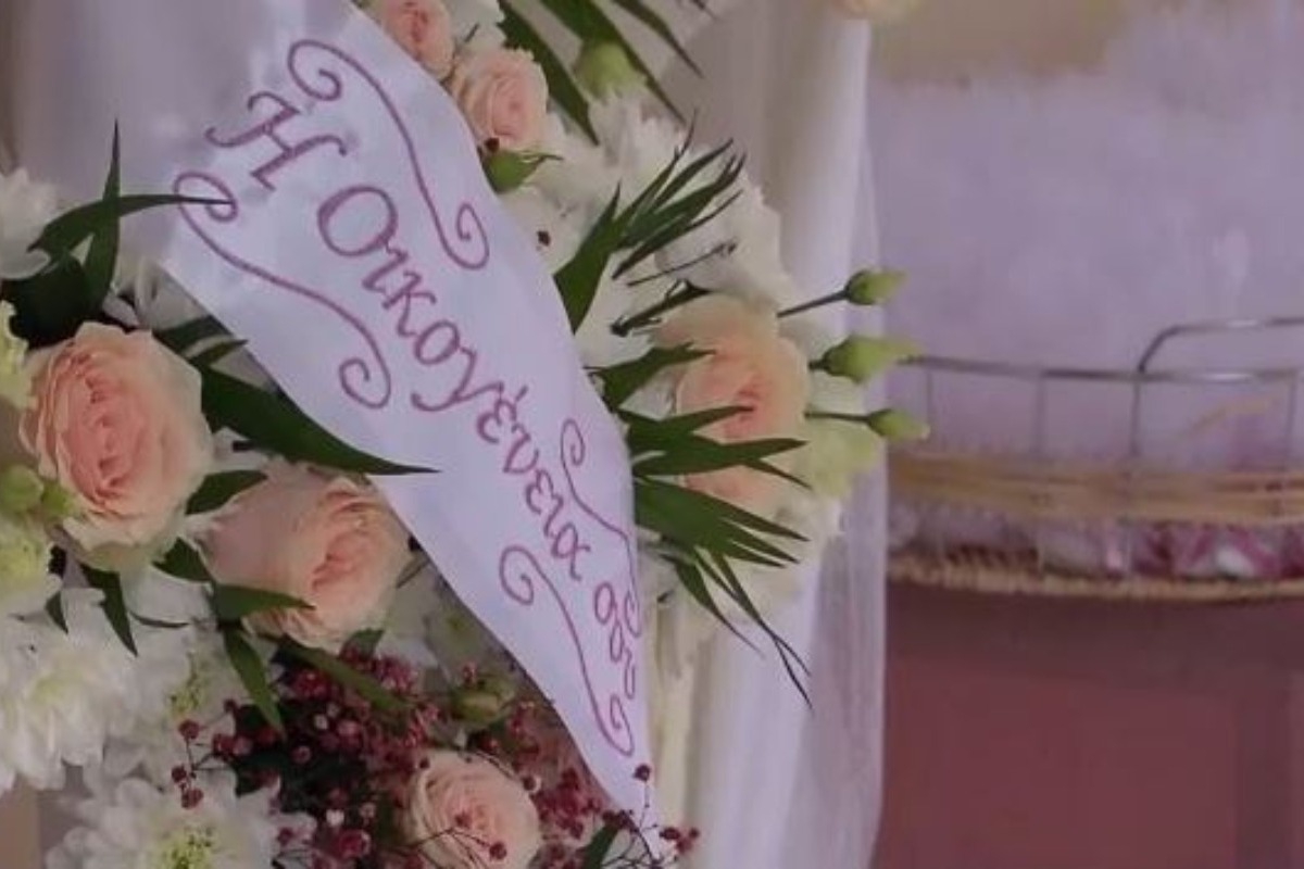 Αρτα: Θρήνος στην κηδεία του βρέφους