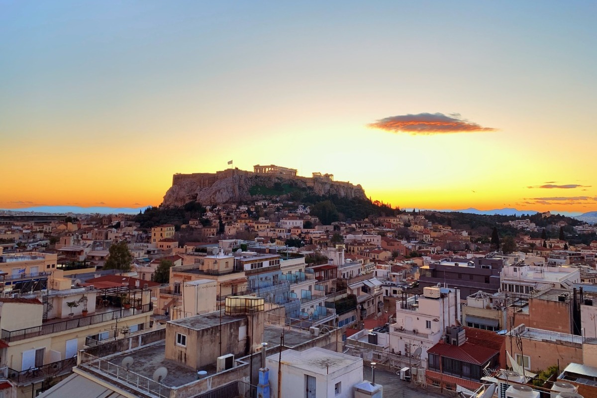 Airbnb στην Ελλάδα: Πόσο καλό κάνει τελικά στον τουρισμό;