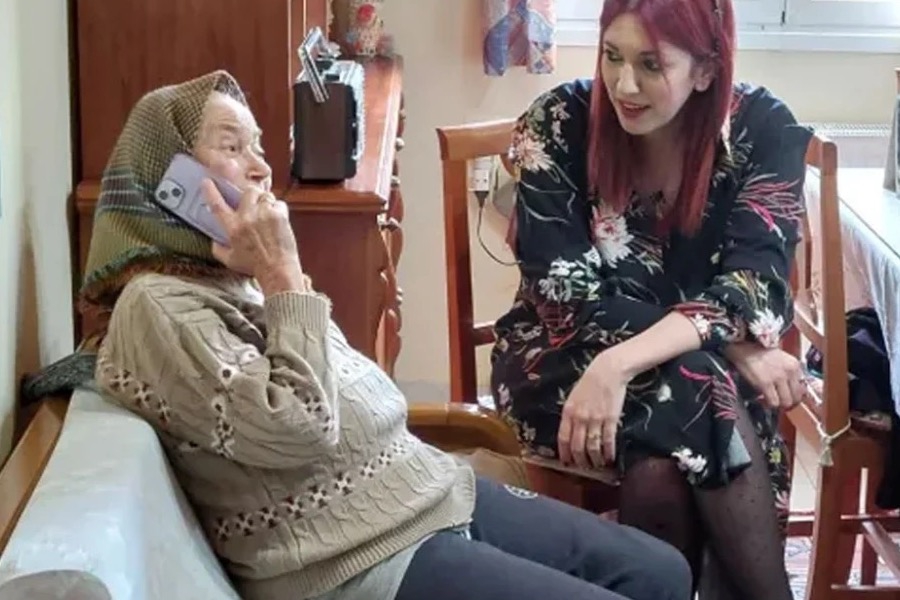 Ο Μητσοτάκης πήρε τηλέφωνο την κ. Αθηνά για τη δωρεά ασθενοφόρου