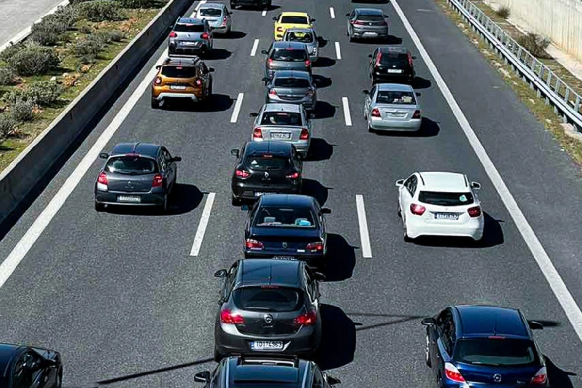 Θανατηφόρο τροχαίο στην Αττική Οδό ‑ Νεκρός μοτοσυκλετιστής