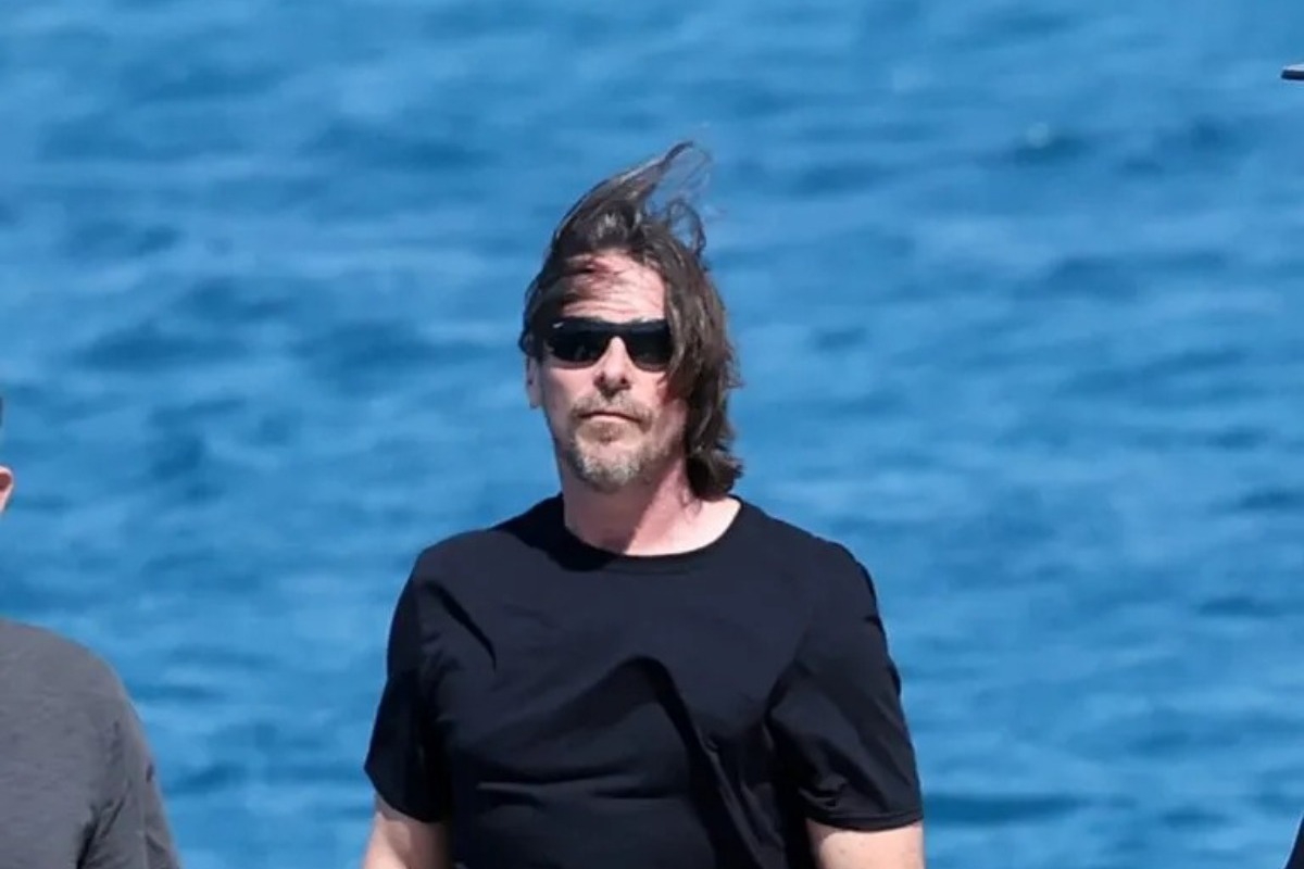 Στη Μύκονο ο Christian Bale με την καλλονή γυναίκα του και την κόρη του