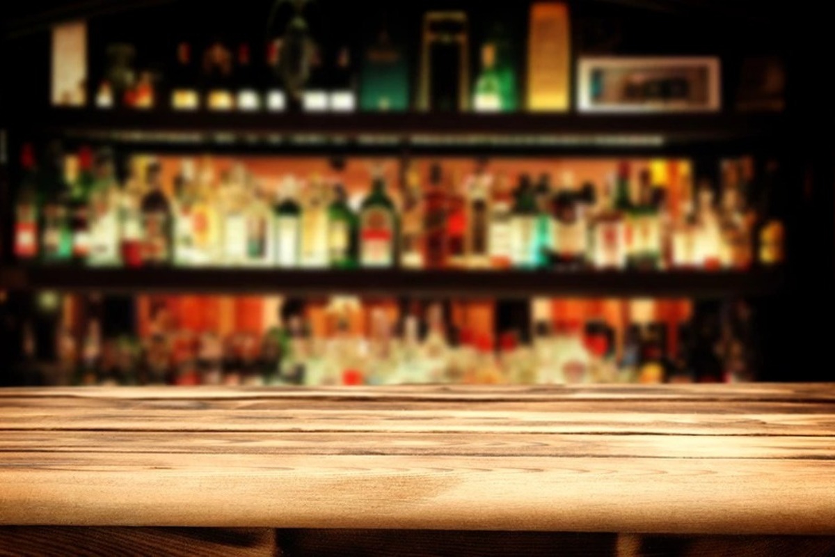 Φοροδιαφυγή πάνω από 600.000 ευρώ από γνωστό bar restaurant της Γλυφάδας