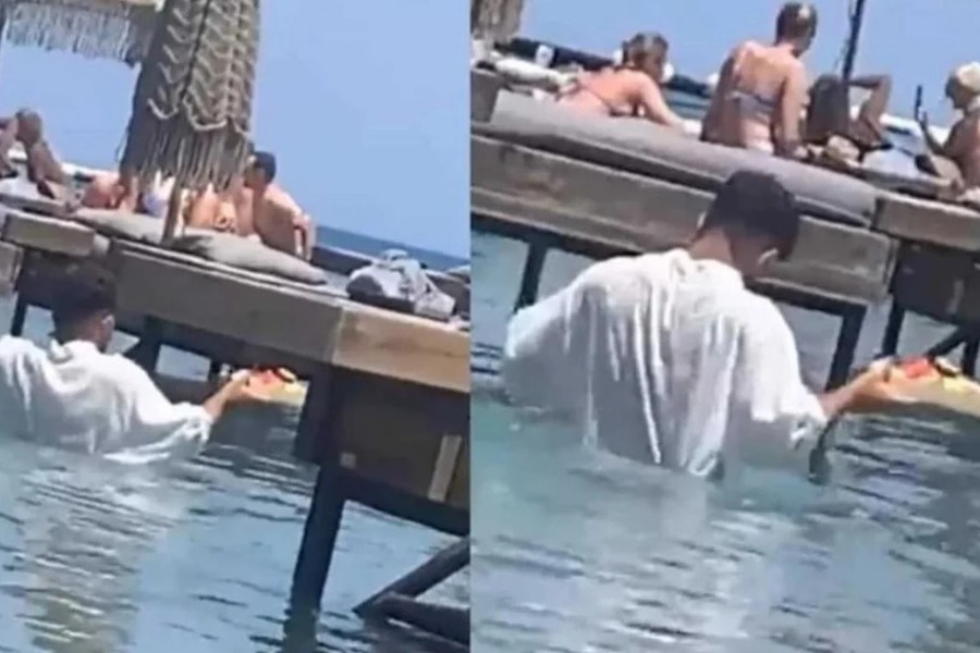 Beach bar στη Ρόδο: Παραμένουν οι πλωτές ξαπλώστρες