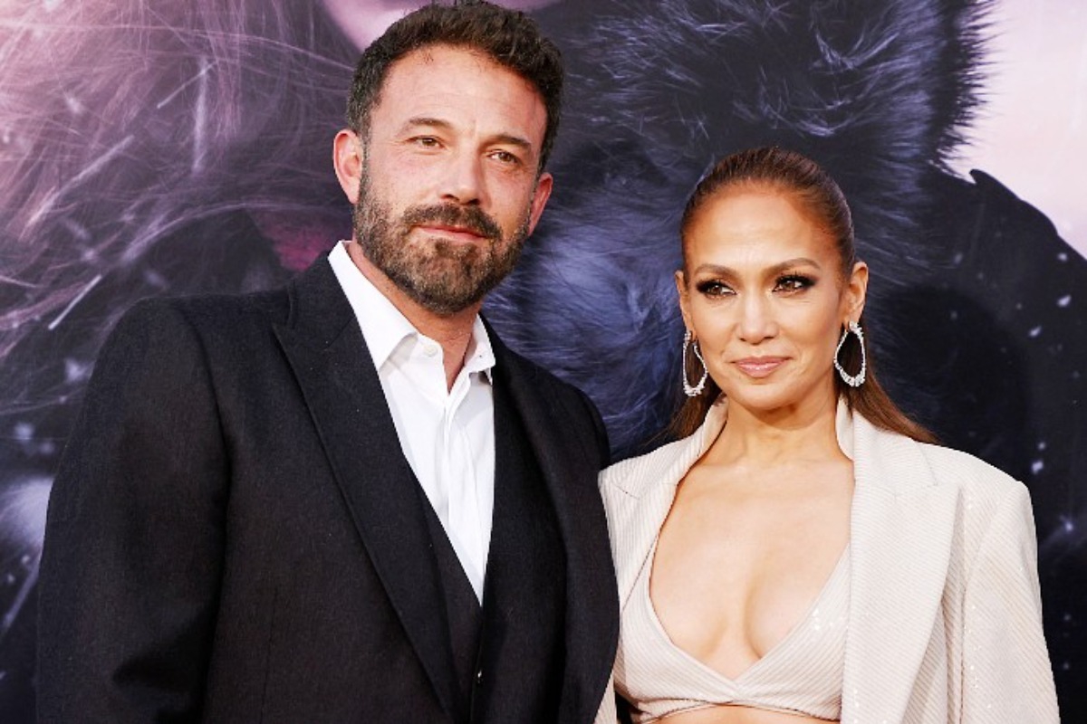 Viral ξανά ο Ben Affleck: Μόνο που δεν έσκασε την πόρτα του αυτοκινήτου στα μούτρα της JLO