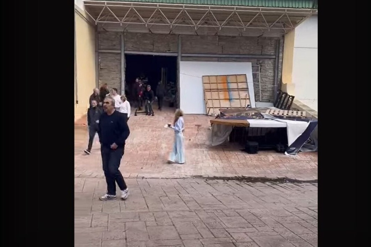 Γιώργος Λιάγκας: «Θα σκάσει η βόμβα» ‑ Βίντεο από τη στιγμή της εκκένωσης μετά το τηλεφώνημα