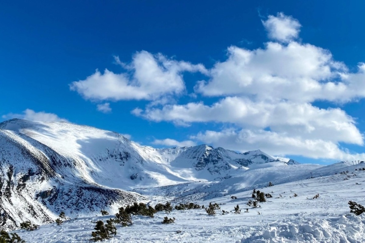 Νεκρός ο Έλληνας σκιέρ που καταπλακώθηκε από χιονοστιβάδα στη Βουλγαρία