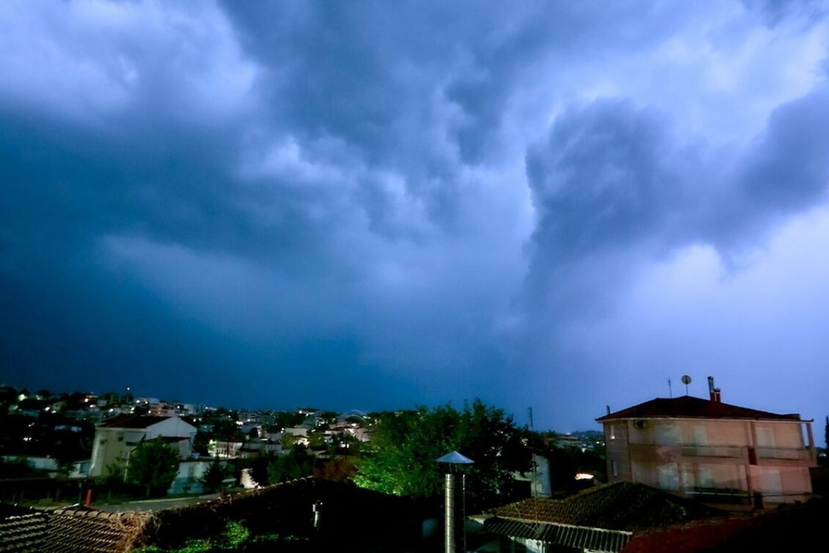 Νέο έκτακτο δελτίο ΕΜΥ: Με βροχές και καταιγίδες η Τετάρτη – Ποιες περιοχές θα επηρεαστούν