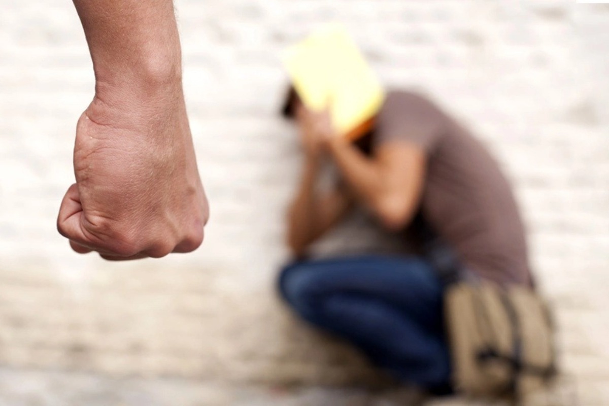 Αγία Παρασκευή: Για ένα κακούργημα και τέσσερα πλημμελήματα διώκονται οι ανήλικοι που επιτέθηκαν στον 14χρονο