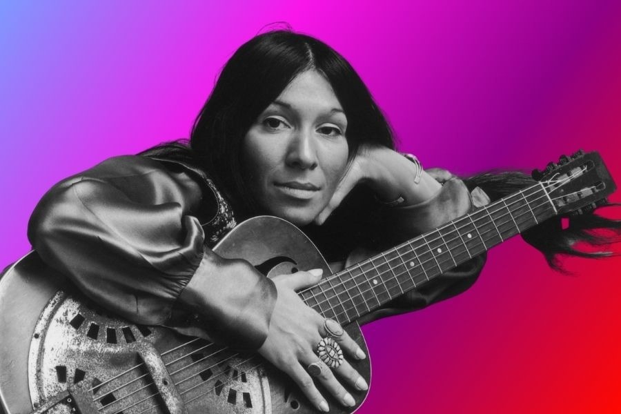 Η Ινδιάνα που έχει γράψει μερικά από τα πιο γνωστά τραγούδια όλων των εποχών