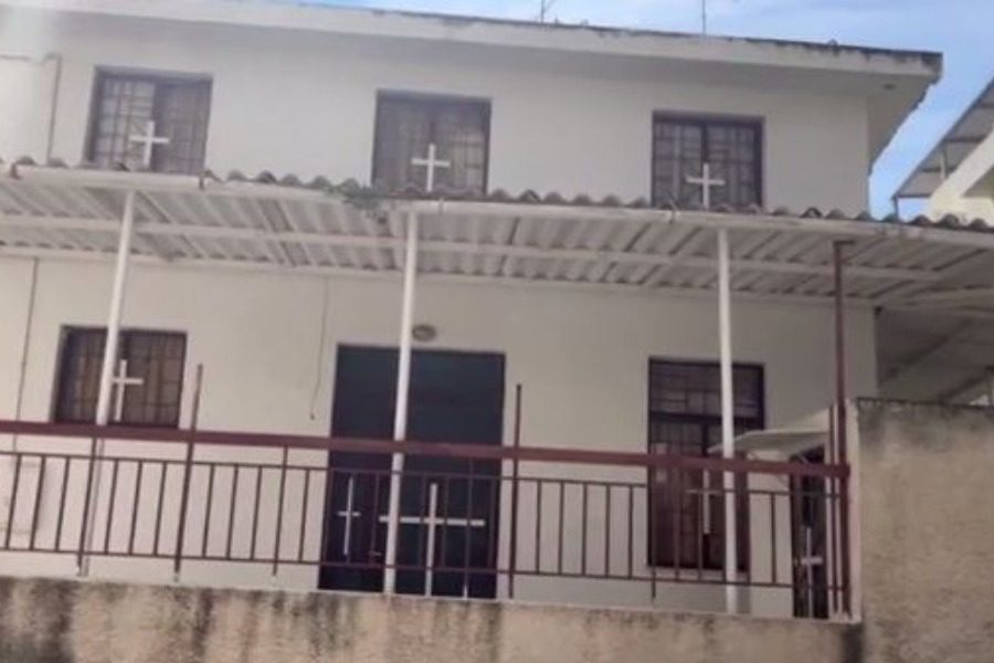 Αυτή είναι η παραχριστιανική οργάνωση στη Γλυφάδα που σχετίζεται με τη «Μαρία Τσάλλα»