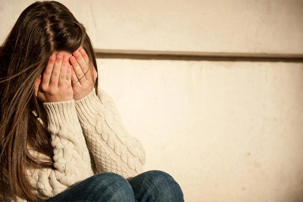 Συγκλονίζει το σημείωμα του αυτόxειρα πατέρα της 14χρονη: «Έμαθα για την κόρη μου και δεν μπορώ να το αντέξω»