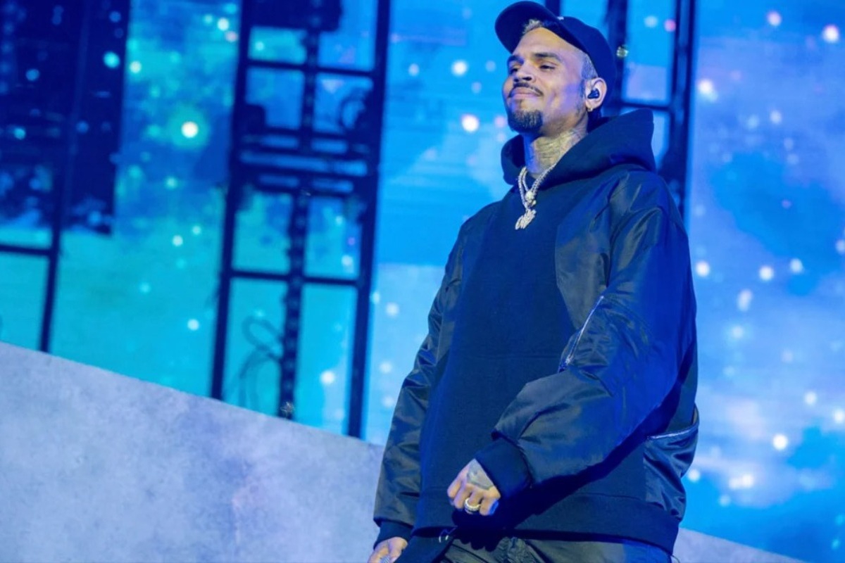 Κρις Μπράουν: Μήνυση εις βάρος του για ξυλoδαρμό και συκoφαντική δυσφήμιση