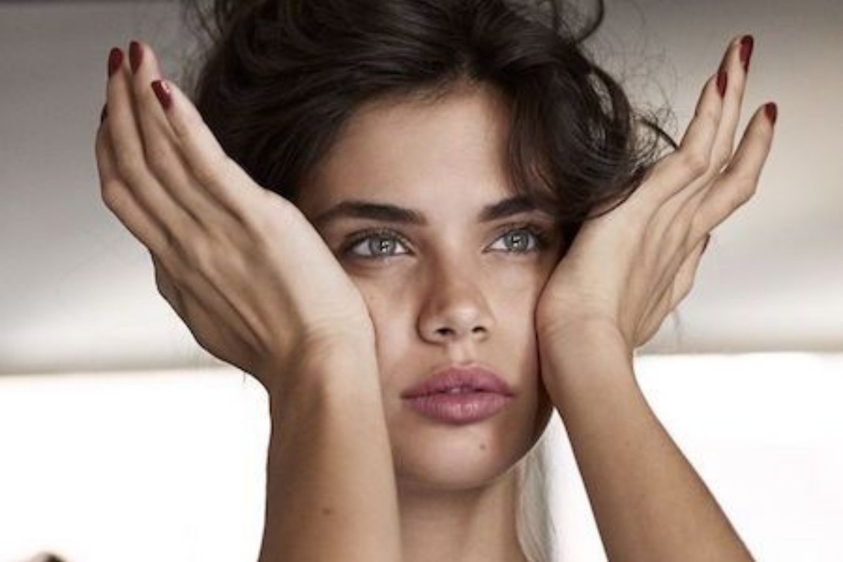 Πρήξιμο στο πρόσωπο: Tips για να το μειώσεις