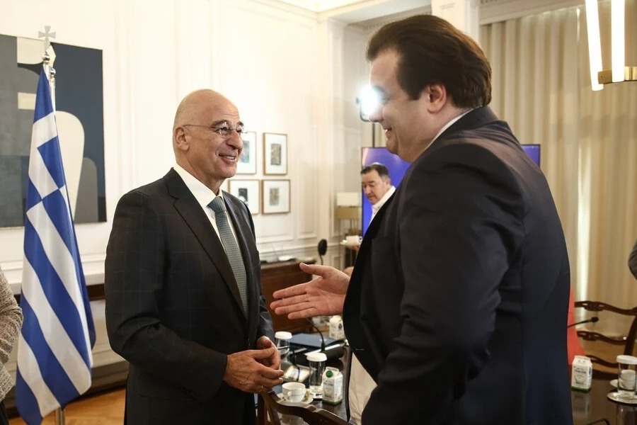 Δημοσκόπηση Alco: Ο Νίκος Δένδιας και ο... Κανένας οι πιο επιτυχημένοι υπουργοί