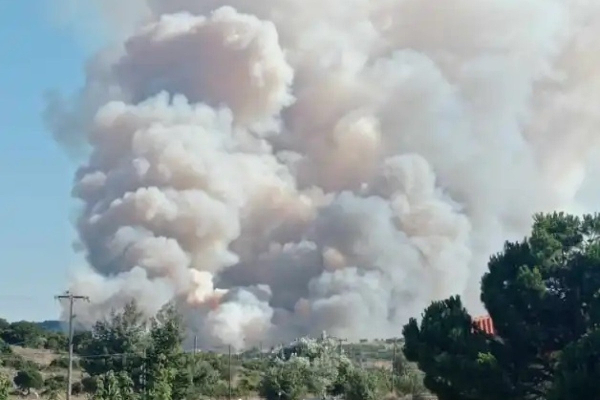 Νέο μήνυμα του 112 για τη φωτιά στα Δερβενοχώρια